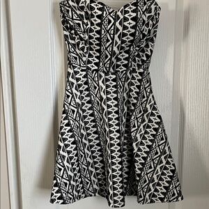 Coveted Clothing Monochrome Geometric Strapless Dress